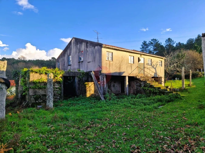 Moradia T3 para Venda em Troporiz e Lapela