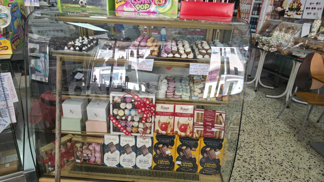 Loja para Venda em Falagueira-Venda Nova Foto 13