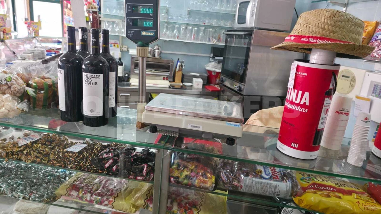 Loja para Venda em Falagueira-Venda Nova Foto 9