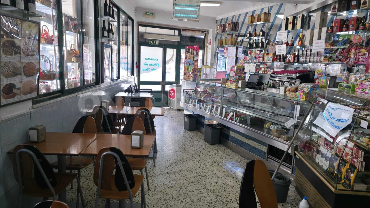 Loja para Venda em Falagueira-Venda Nova Foto 15