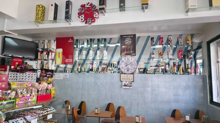 Loja para Venda em Falagueira-Venda Nova Foto 3