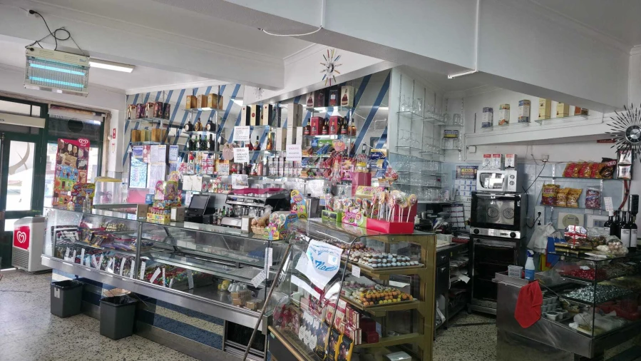 Loja para Venda em Falagueira-Venda Nova Foto 17