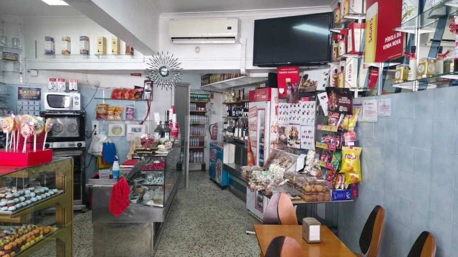 Loja para Venda em Falagueira-Venda Nova Foto 4