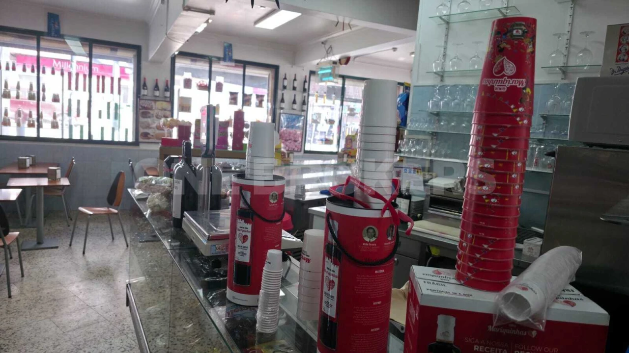 Loja para Venda em Falagueira-Venda Nova Foto 6