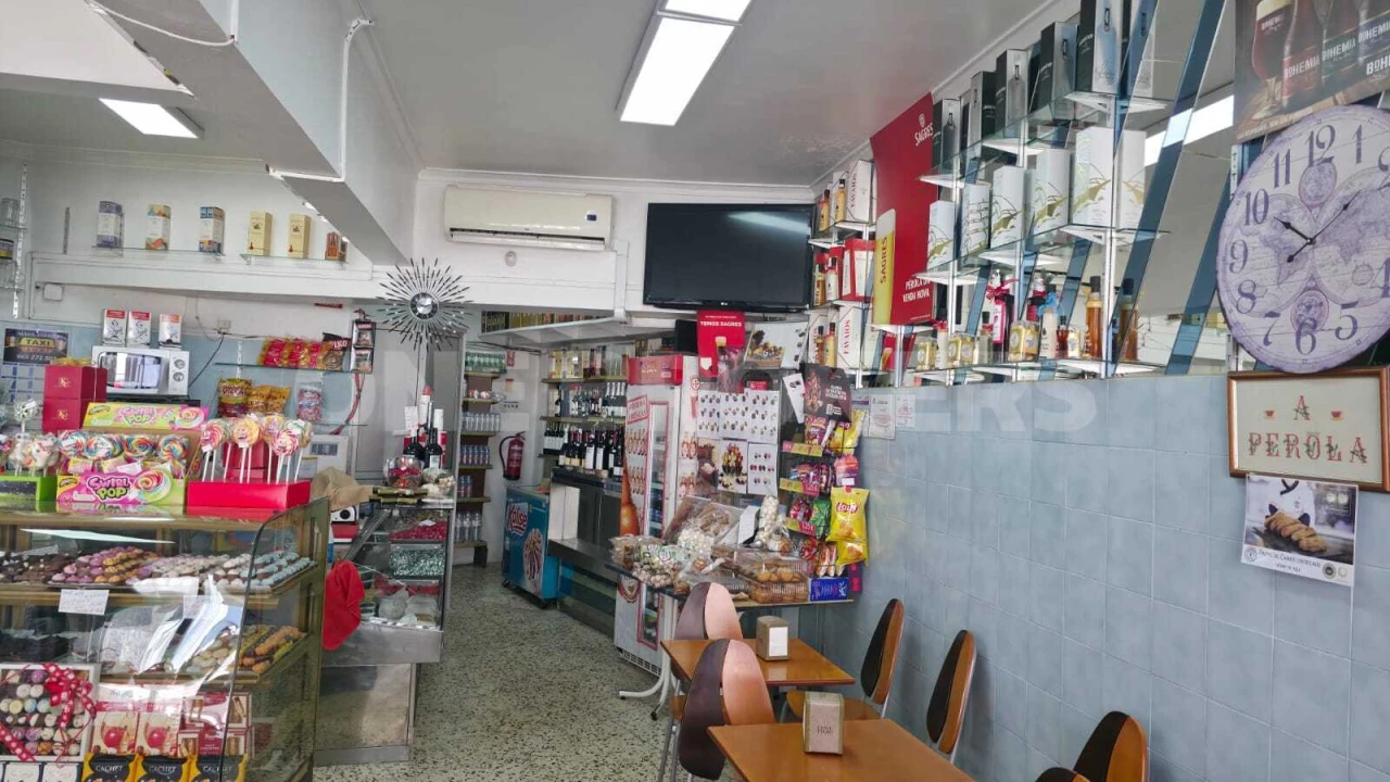 Loja para Venda em Falagueira-Venda Nova Foto 7