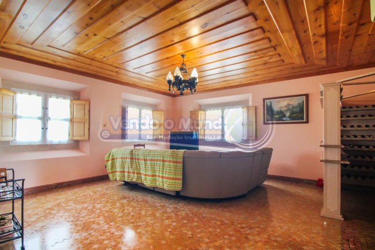 Moradia T4 para Venda em Fazendas de Almeirim Foto 20