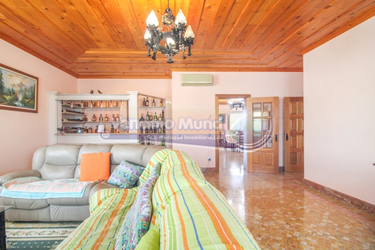 Moradia T4 para Venda em Fazendas de Almeirim Foto 17