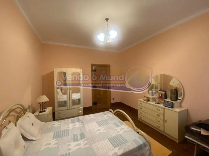 Moradia T4 para Venda em Fazendas de Almeirim Foto 11