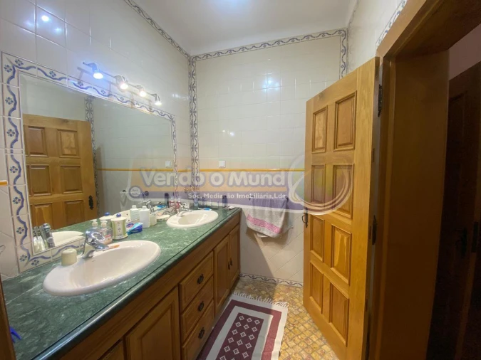 Moradia T4 para Venda em Fazendas de Almeirim Foto 20