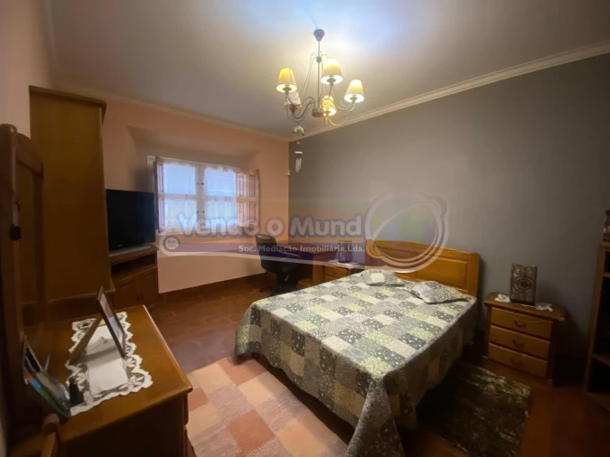 Moradia T4 para Venda em Fazendas de Almeirim Foto 13