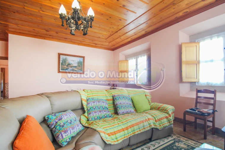 Moradia T4 para Venda em Fazendas de Almeirim Foto 18