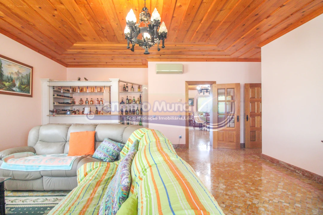 Moradia T4 para Venda em Fazendas de Almeirim Foto 17