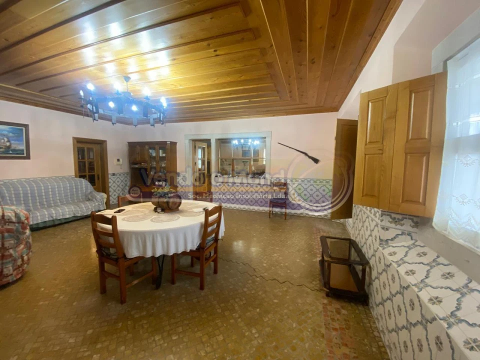 Moradia T4 para Venda em Fazendas de Almeirim Foto 4