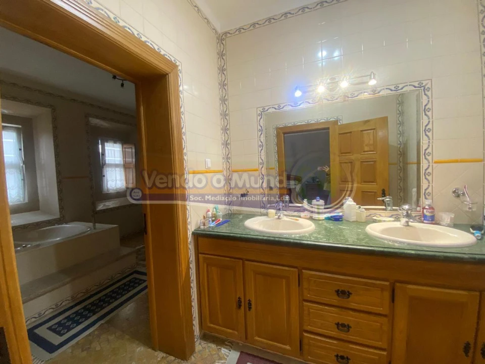 Moradia T4 para Venda em Fazendas de Almeirim Foto 19