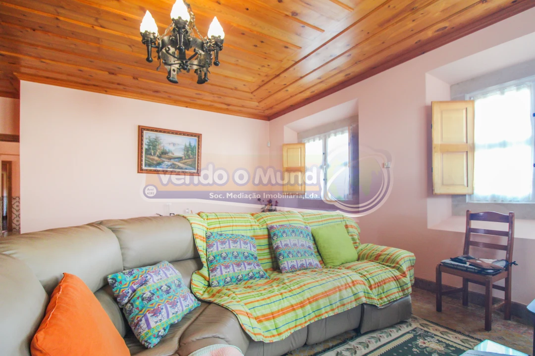 Moradia T4 para Venda em Fazendas de Almeirim Foto 18