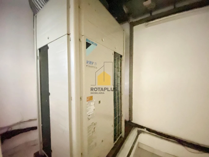 Loja para Arrendamento em Cidade da Maia Foto 18