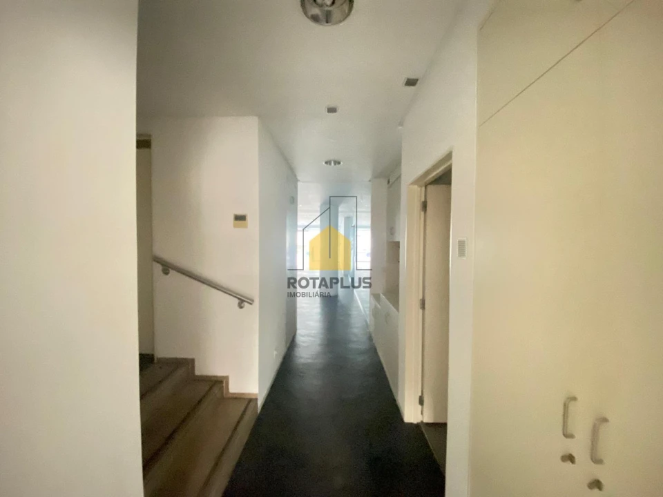 Loja para Arrendamento em Cidade da Maia Foto 12