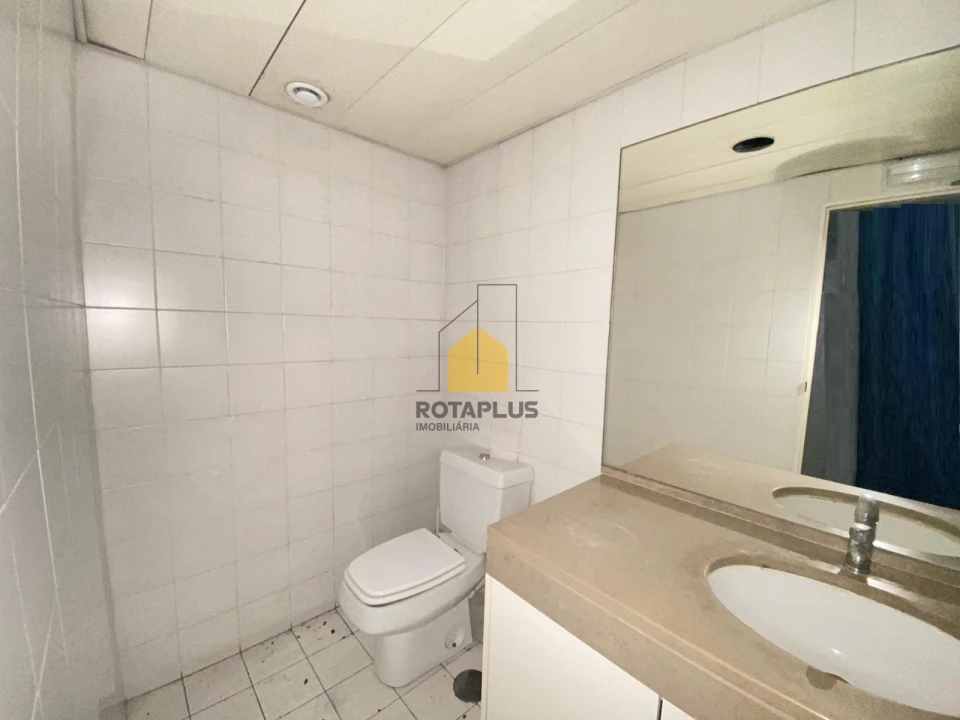 Loja para Arrendamento em Cidade da Maia Foto 14