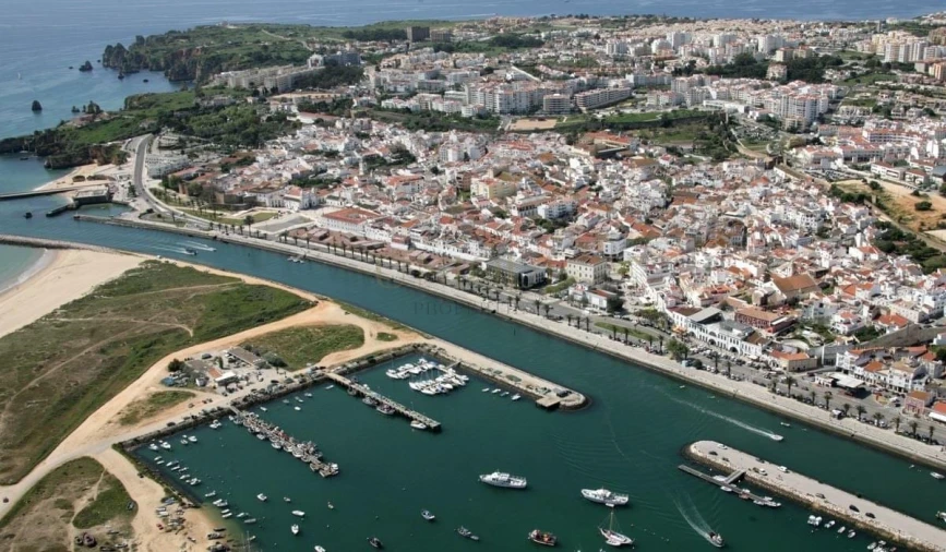 Apartamento T1 para Venda em Lagos (São Sebastião e Santa Maria) Foto 15