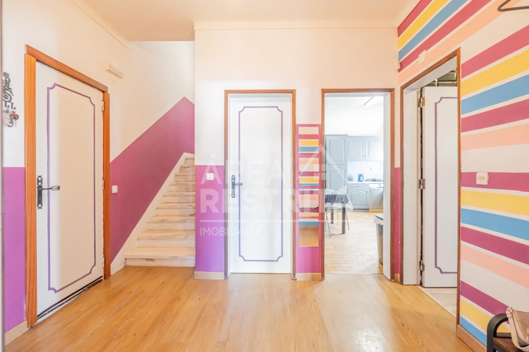 Moradia T4 para Venda em Quinta do Conde Foto 2