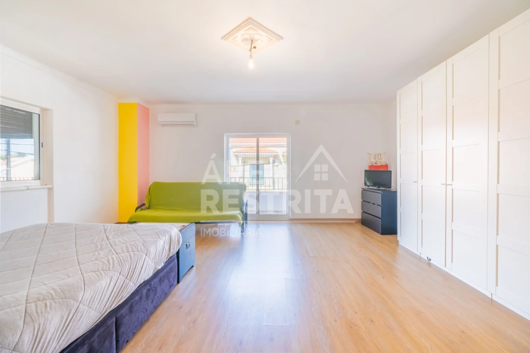 Moradia T4 para Venda em Quinta do Conde Foto 27