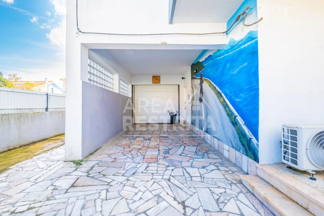 Moradia T4 para Venda em Quinta do Conde Foto 56