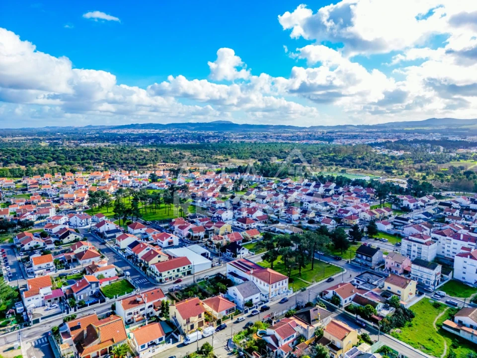 Moradia T4 para Venda em Quinta do Conde Foto 78