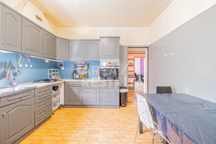 Moradia T4 para Venda em Quinta do Conde Foto 7