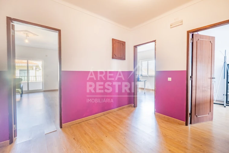 Moradia T4 para Venda em Quinta do Conde Foto 17