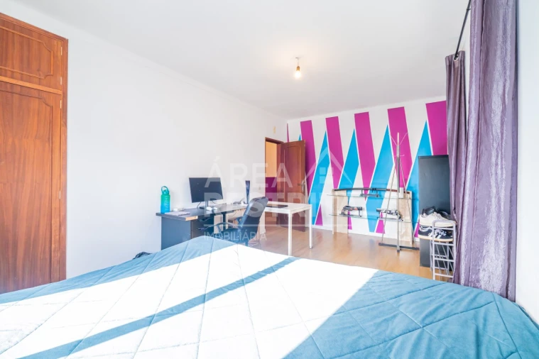 Moradia T4 para Venda em Quinta do Conde Foto 23