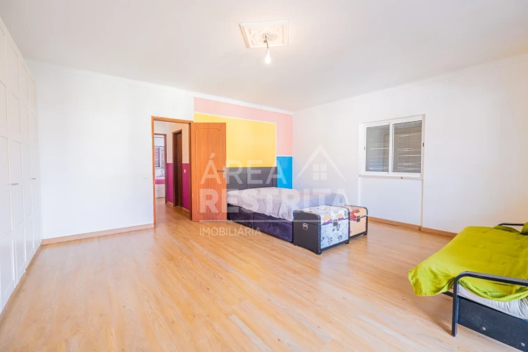 Moradia T4 para Venda em Quinta do Conde Foto 29