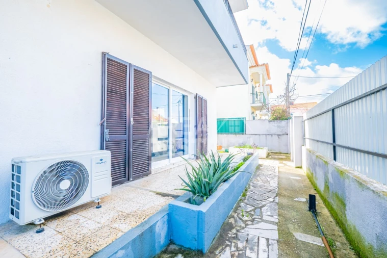 Moradia T4 para Venda em Quinta do Conde Foto 59