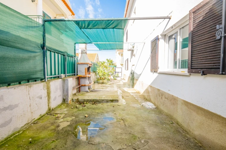 Moradia T4 para Venda em Quinta do Conde Foto 63