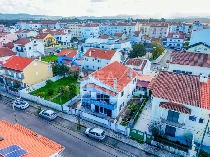 Moradia T4 para Venda em Quinta do Conde Foto 69