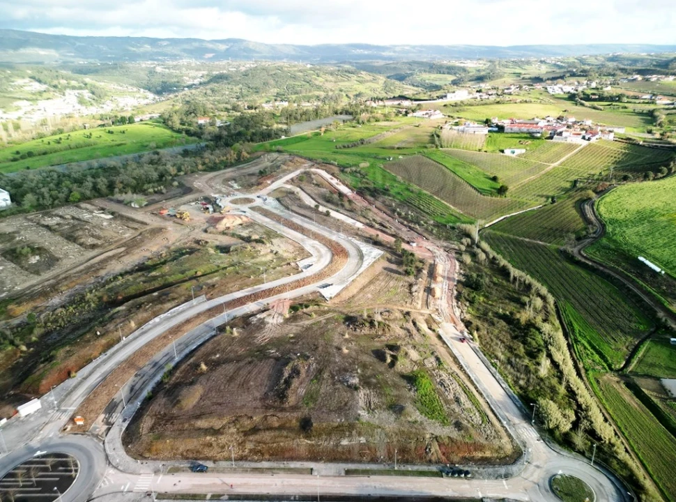 Apartamento T2 para Venda em Evora de Alcobaça Foto 19