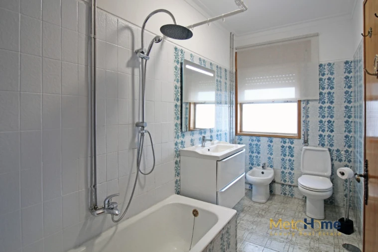 Moradia T3 para Venda em Serzedo e Perosinho Foto 26