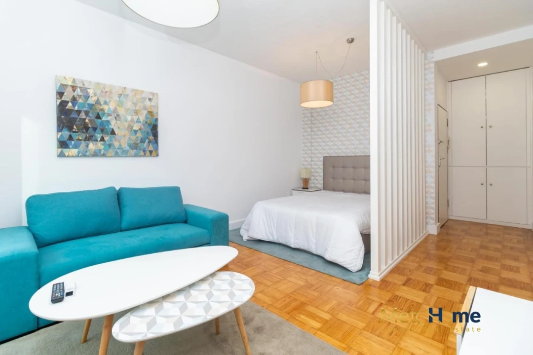 Apartamento para Venda em Lordelo do Ouro e Massarelos Foto 1