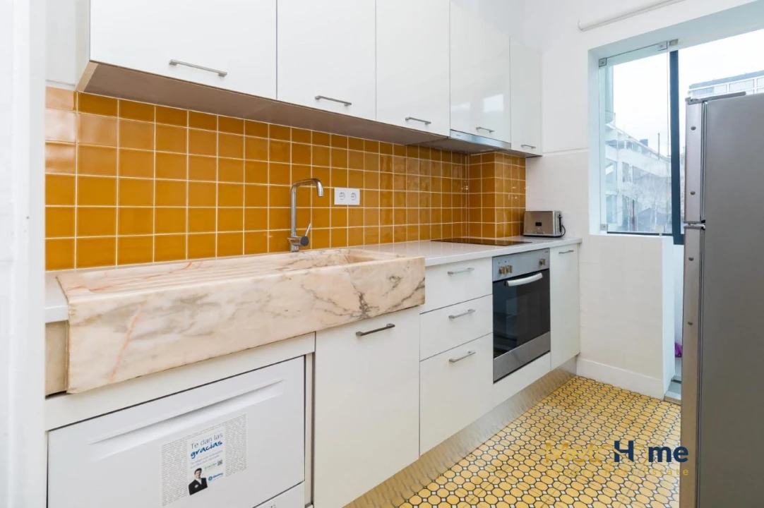 Apartamento para Venda em Lordelo do Ouro e Massarelos Foto 11