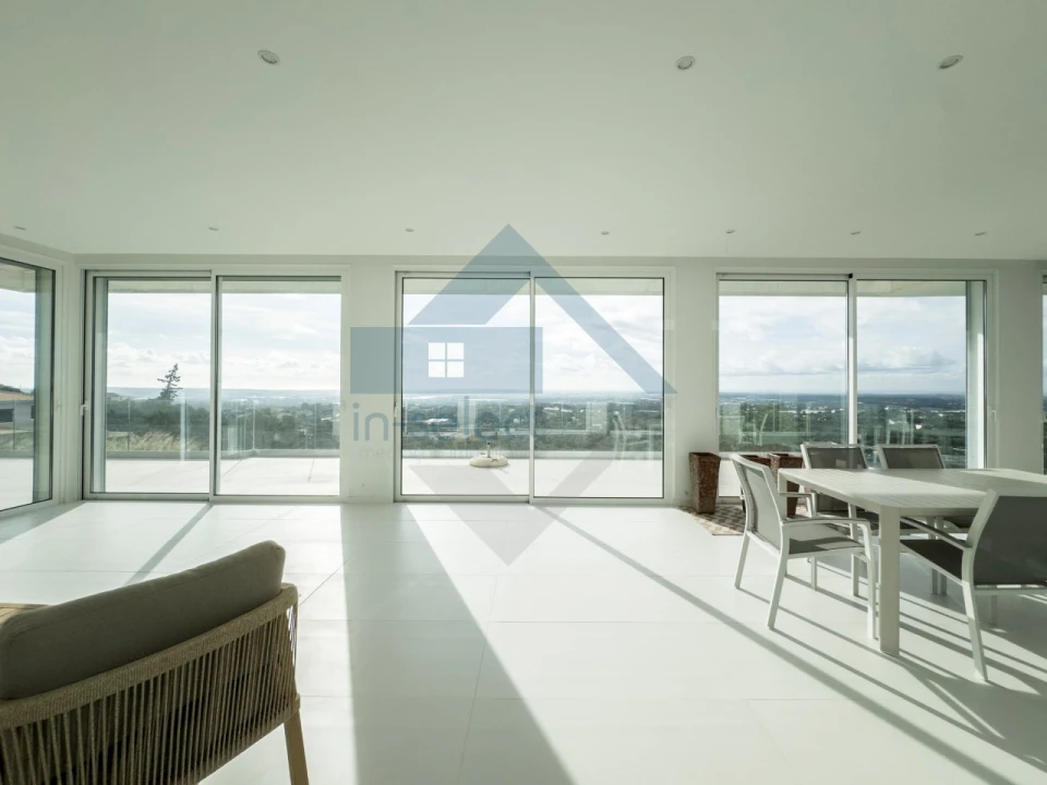 Moradia T3 para Venda em Santa Barbara de Nexe Foto 20