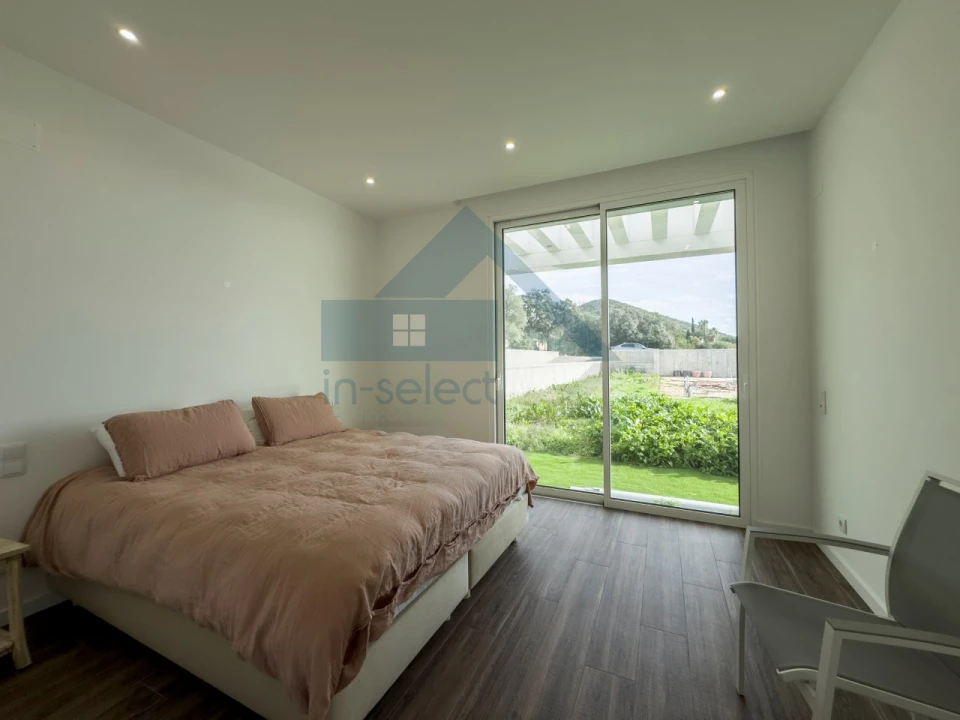 Moradia T3 para Venda em Santa Barbara de Nexe Foto 25