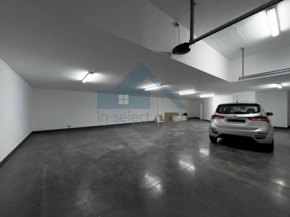 Moradia T3 para Venda em Santa Barbara de Nexe Foto 37