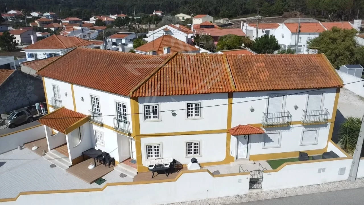 Moradia T11 para Venda em Foz do Arelho Foto 1