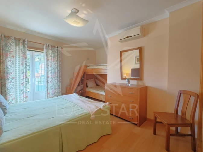 Moradia T11 para Venda em Foz do Arelho Foto 7