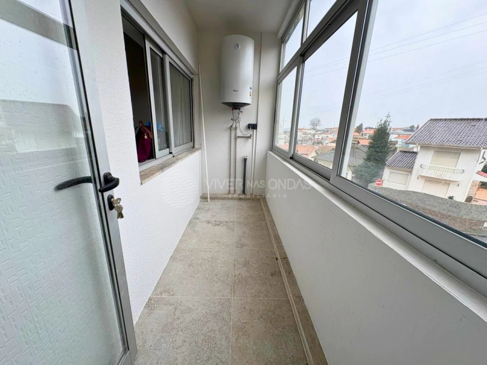 Apartamento T2 para Venda em Santa Maria de Lamas Foto 15