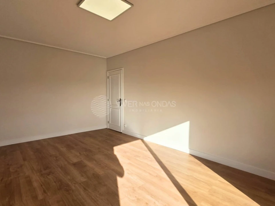 Apartamento T2 para Venda em Santa Maria de Lamas Foto 24