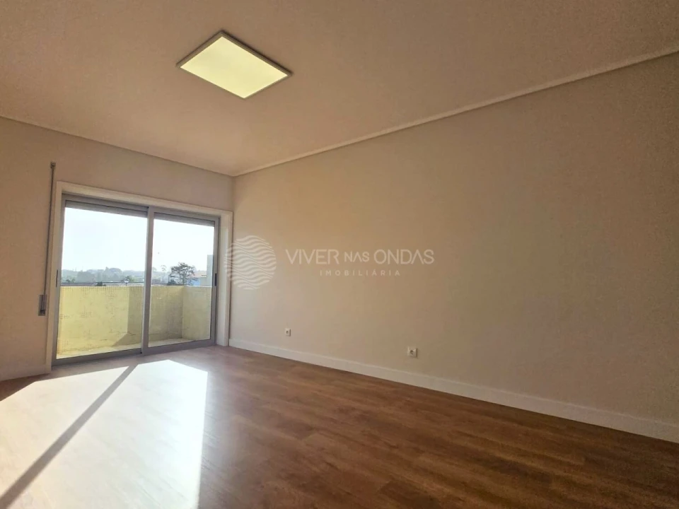 Apartamento T2 para Venda em Santa Maria de Lamas Foto 26