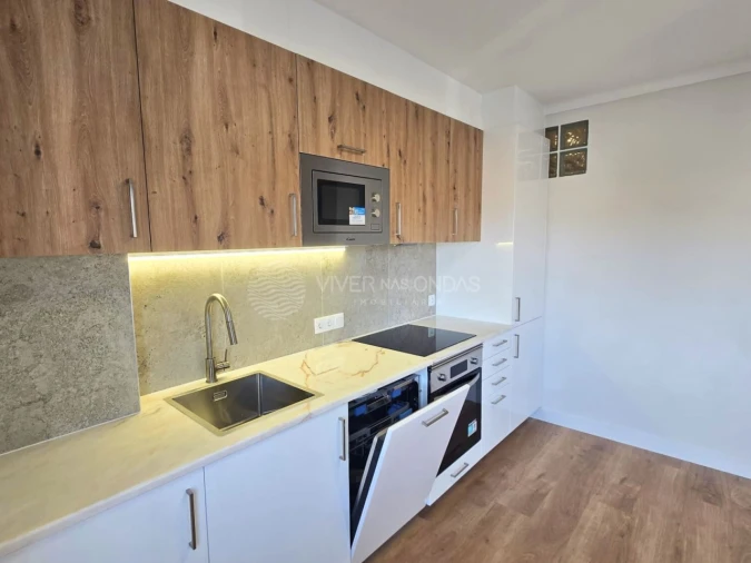 Apartamento T2 para Venda em Santa Maria de Lamas Foto 6