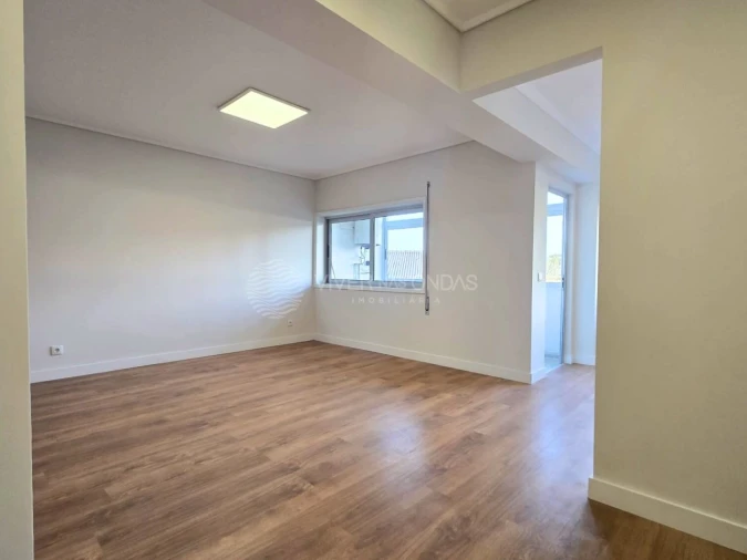 Apartamento T2 para Venda em Santa Maria de Lamas Foto 11