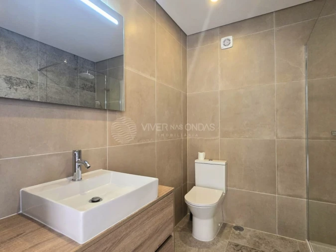 Apartamento T2 para Venda em Santa Maria de Lamas Foto 31
