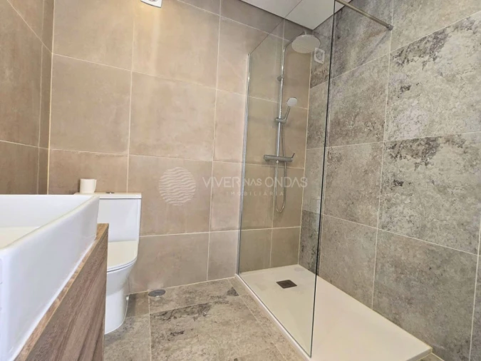 Apartamento T2 para Venda em Santa Maria de Lamas Foto 33